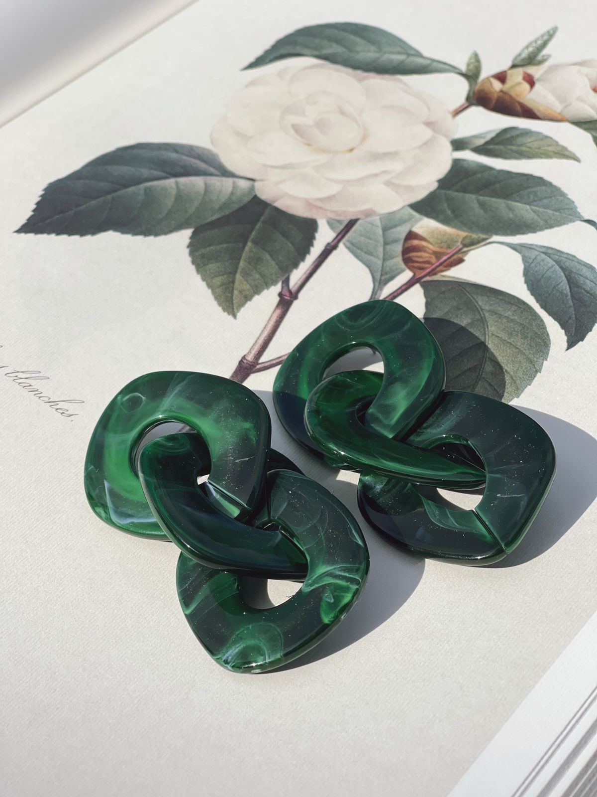 GREEN JAZMIN EARRINGS